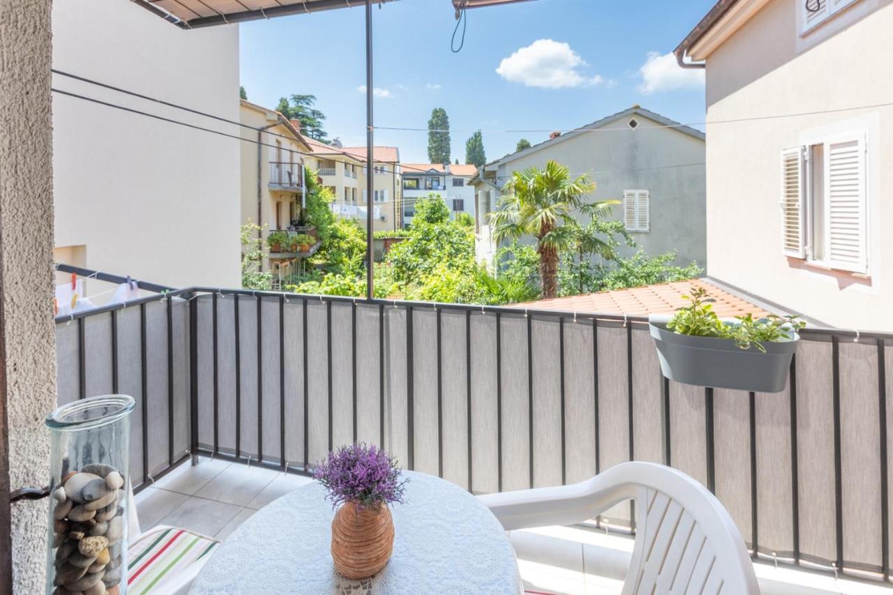 Apartment Oleander Malinska Exterior photo